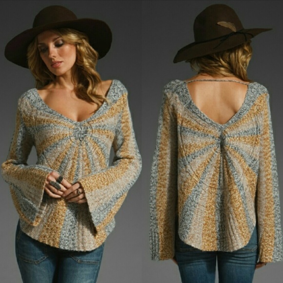 Free People Sweaters - Free People Pinwheel Knit V neck Bell Sleeves S/M